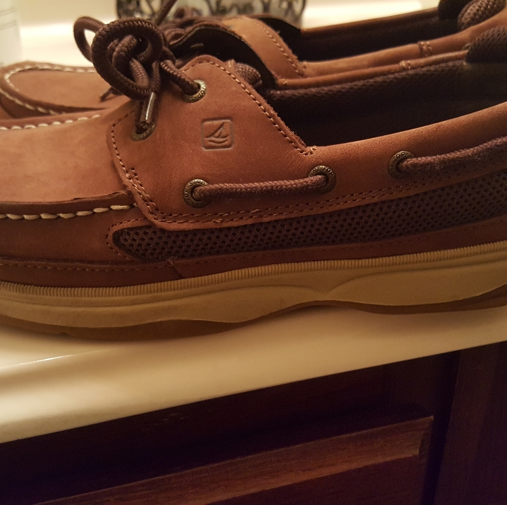 Sperry boat shoes